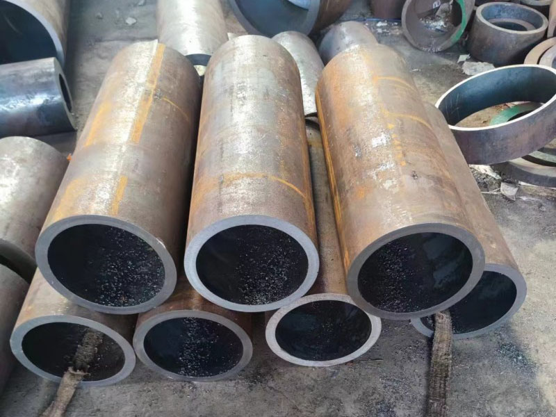 普格12Cr1MovG无缝钢管切割